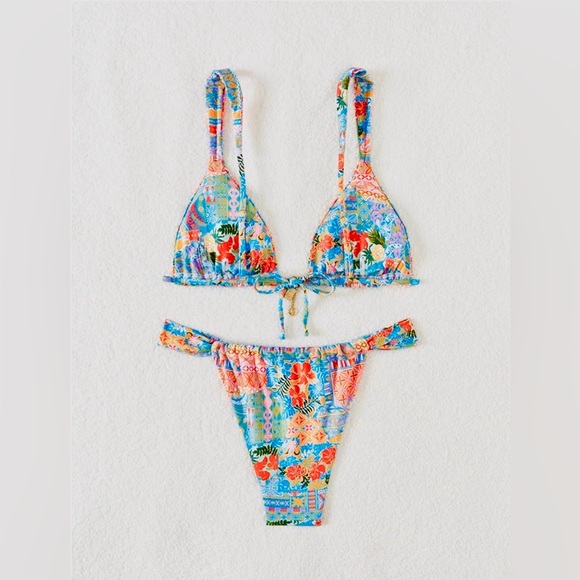 Colorful Patterned Bikini Set - Picture 5 of 7